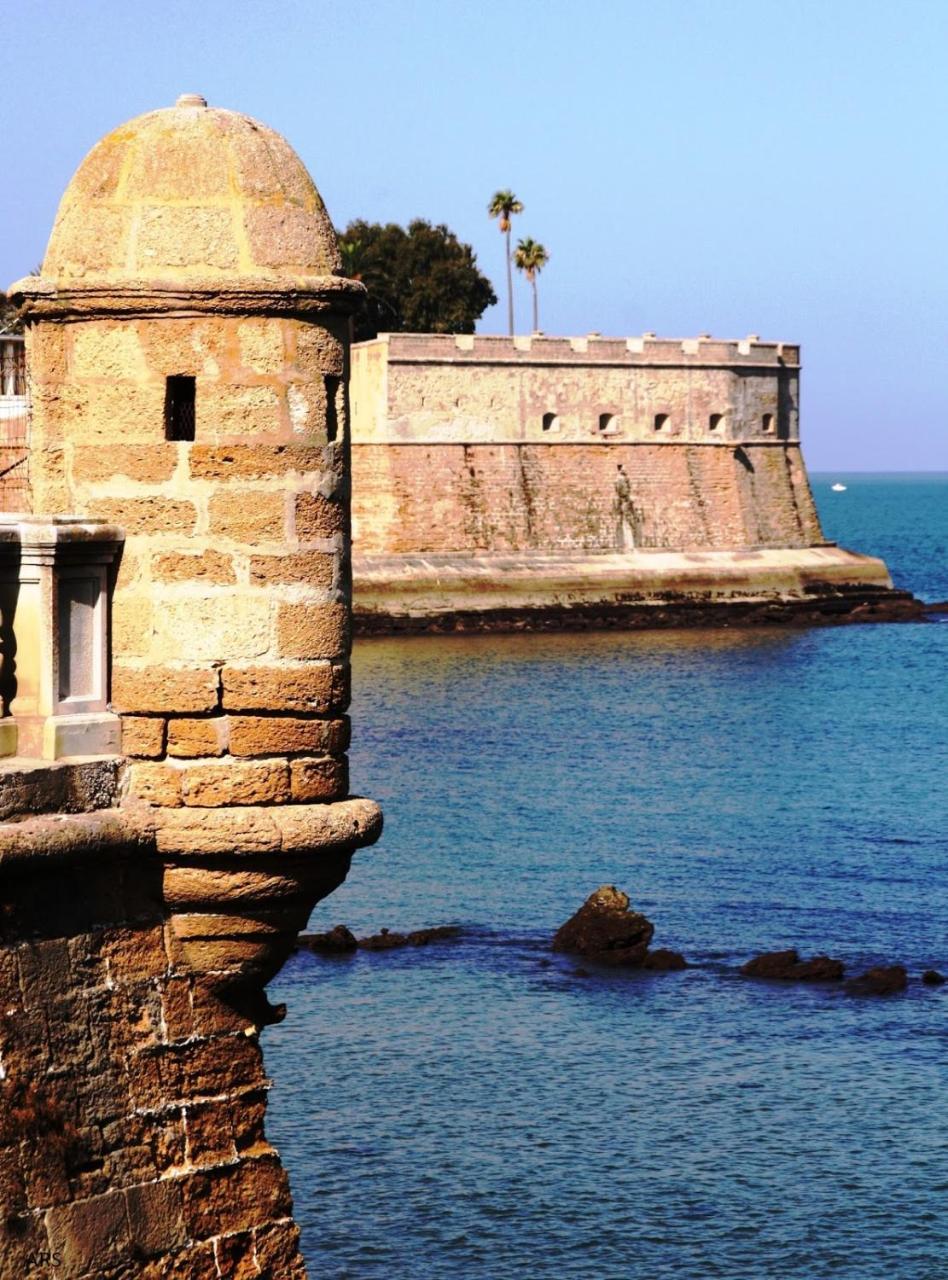 Alojamientos Cadiz Sol Экстерьер фото